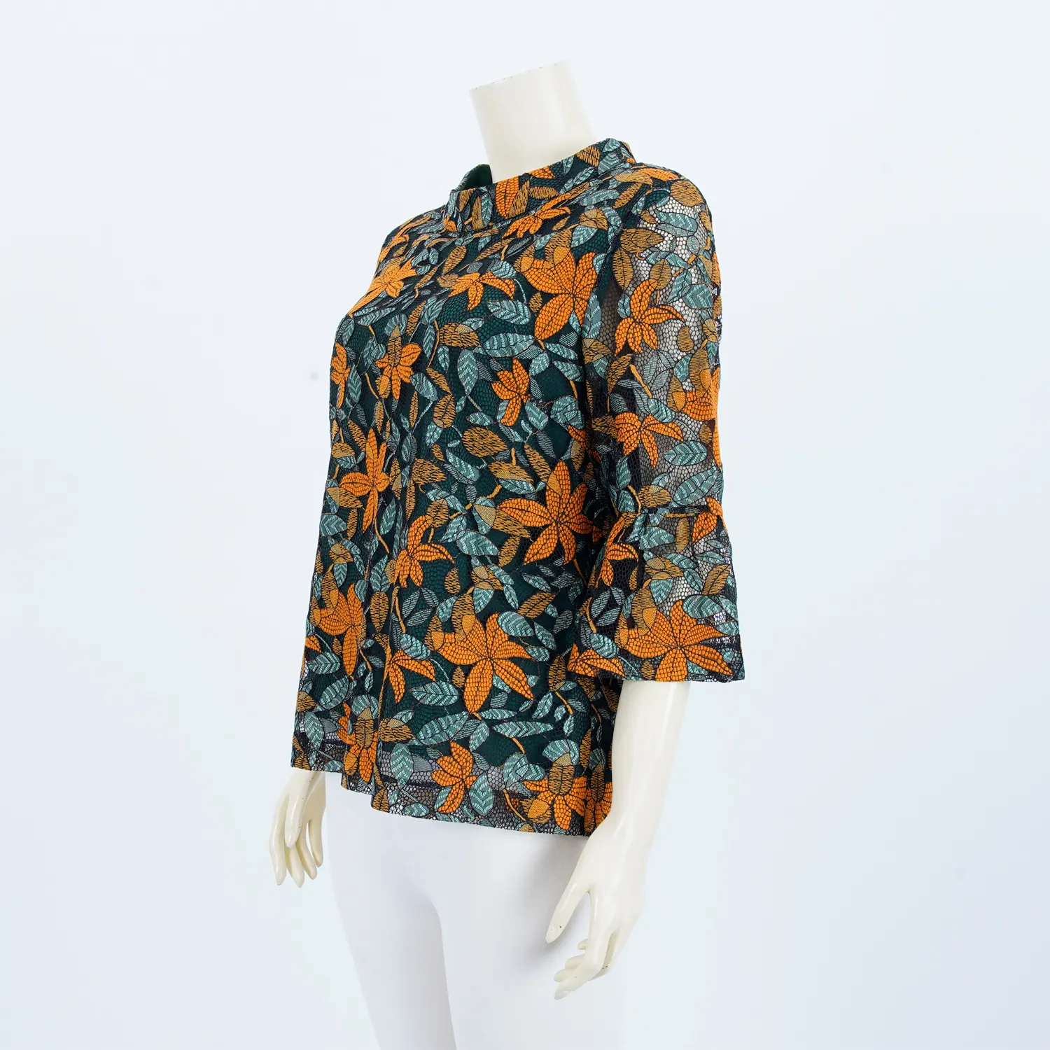 เสื้อคอตั้ง แขนกระบอก ปลายแขนระบาย ผ้าลายใบไม้ - Image 2