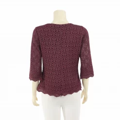 เสื้อคอวีรูปหัวใจแขน 3 ส่วนผ้าลูกไม้ฮันน่า สีแดงเบอร์กันดี - Image 3