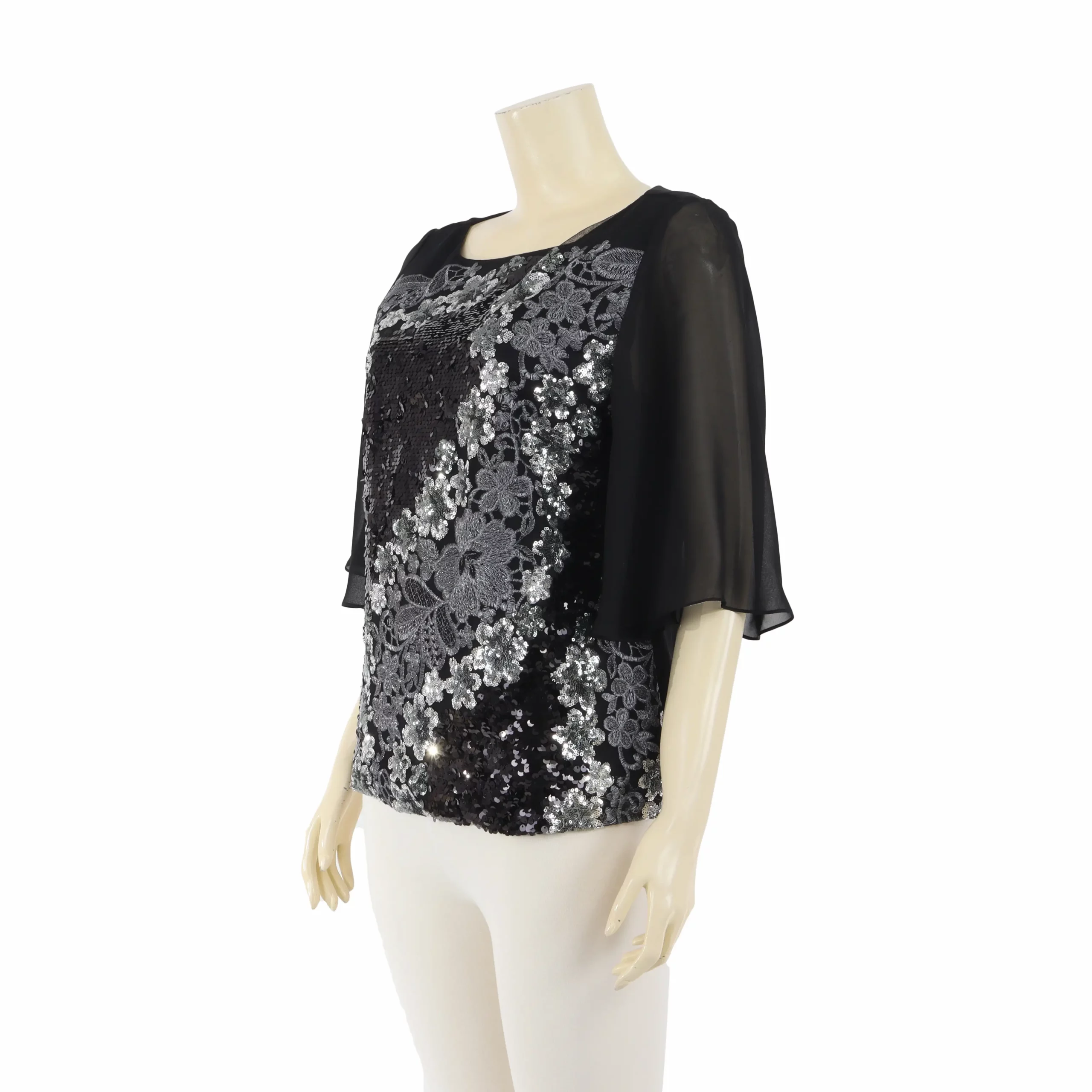 เสื้อคอกลม แขนระบาย 3 ส่วน แต่งเลื่อมและลายปัก - Image 3