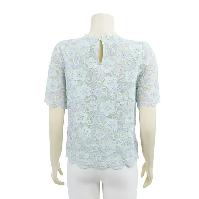 เสื้อคอกลมแขนกระบอกสั้นผ้าลูกไม้ลายดอกไม้สไตล์ทูโทน - Image 2
