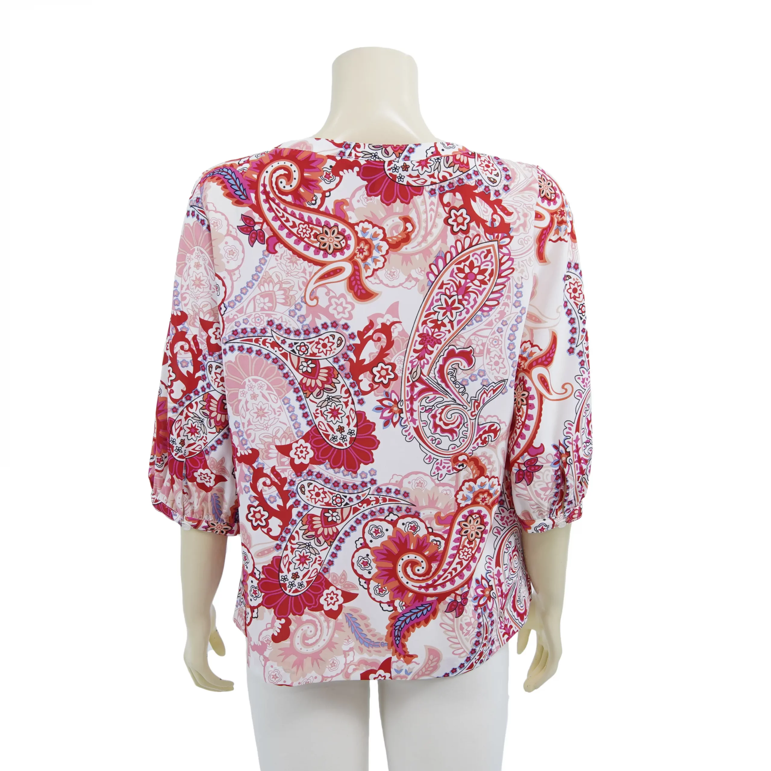 เสื้อคอกลม แขนกระบอก รูดปลายแขนพอง 3 ส่วน ผ้าลายเพสลีย์ผสมลายดอกไม้ - Image 3