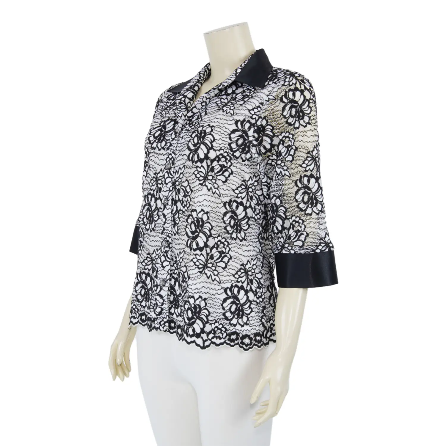 เสื้อเชิ้ต แขนกระบอก 4 ส่วน ผ้าลูกไม้ราเชล ลายดอกไม้สีดำ - Image 2