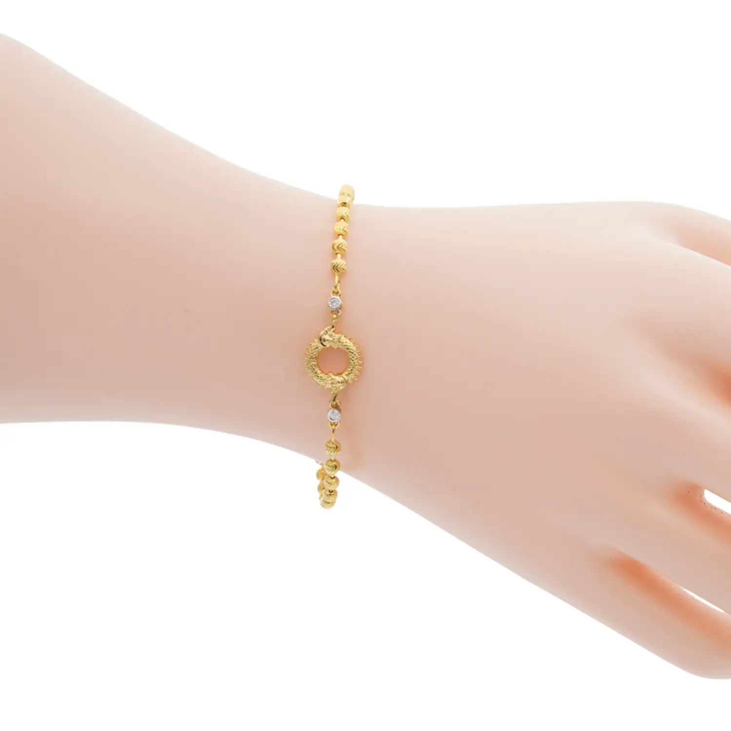 สร้อยข้อมือเงิน925 ชุบทอง18K ประดับเพชร ตกแต่งจี้นาคเกี้ยว เหนี่ยวทรัพย์ รุ่นเทวา ฟ้าสั่งรวย ปี 2565 - Image 2