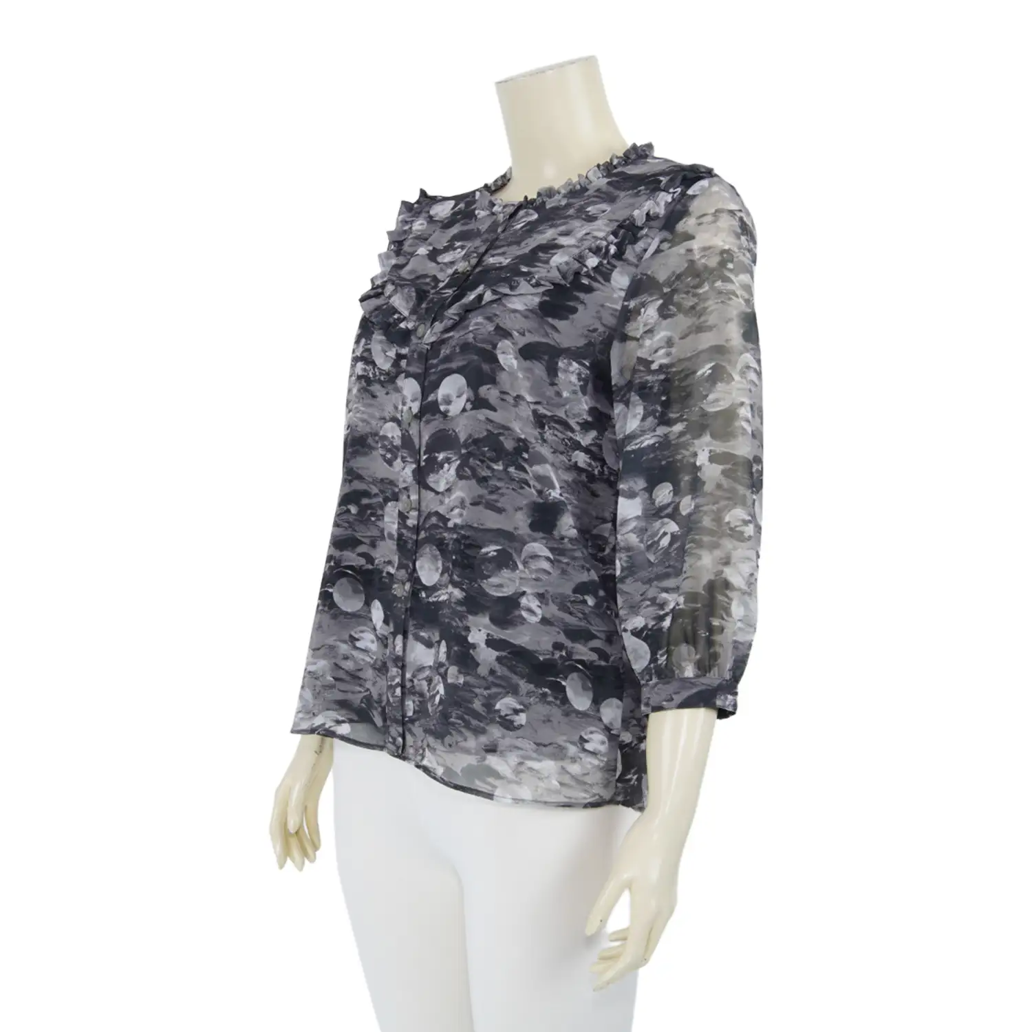 เสื้อคอกลม ผ่าหน้าติดกระดุม แขนพองยาว 3 ส่วน ผ้าลายกราฟิก - Image 2
