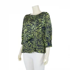 เสื้อคอปาด  แขนพอง 5 ส่วน  ผ้าลาย Animal Print - Image 2