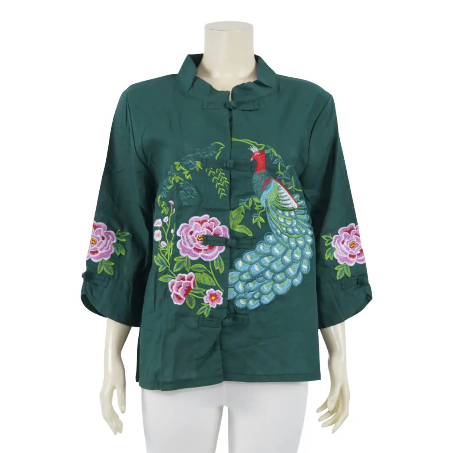 เสื้อคอจีน แขน 4 ส่วน ผ้าลินินผสมผ้าฝ้าย ปักลายนกยูงและดอกไม้ - Image 2