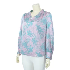 เสื้อคอวี บ่าแต่งตีเกล็ด  แขนพอง 5 ส่วน  ลายดอกไม้ - Image 2