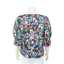 เสื้อคอกลม แขนพอง 4 ส่วน ลายดอกไม้ - Image 5