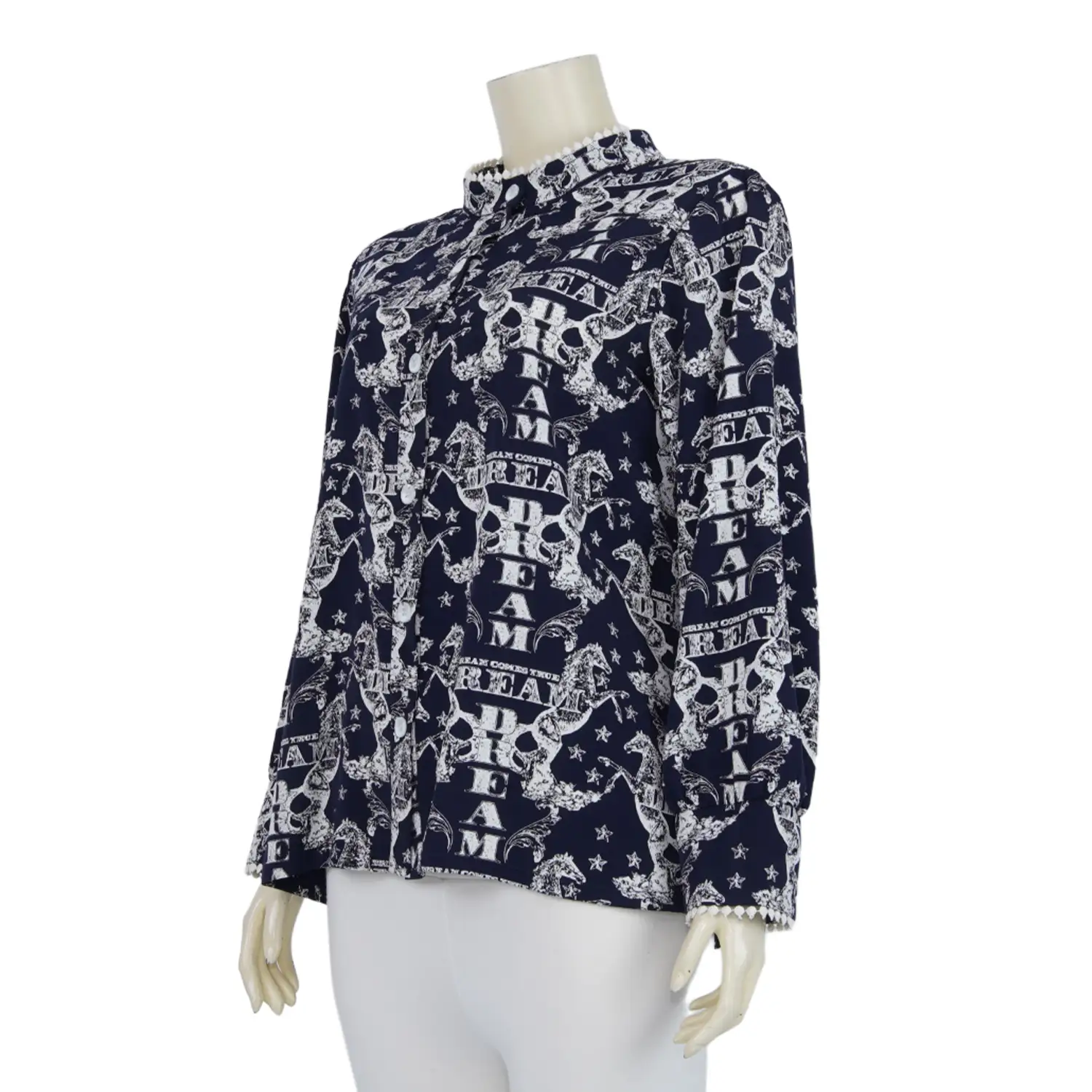 เสื้อคอตั้ง แต่งเทปลูกไม้ แขนยาวทรงกระบอก ผ้าสเปเชียลโคโม่ลายม้า - Image 2