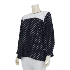 เสื้อคอกลม แต่งผ้าลูกไม้ แขนยาวทรงกระบอก ผ้าพีชสกินลายจุด - Image 2