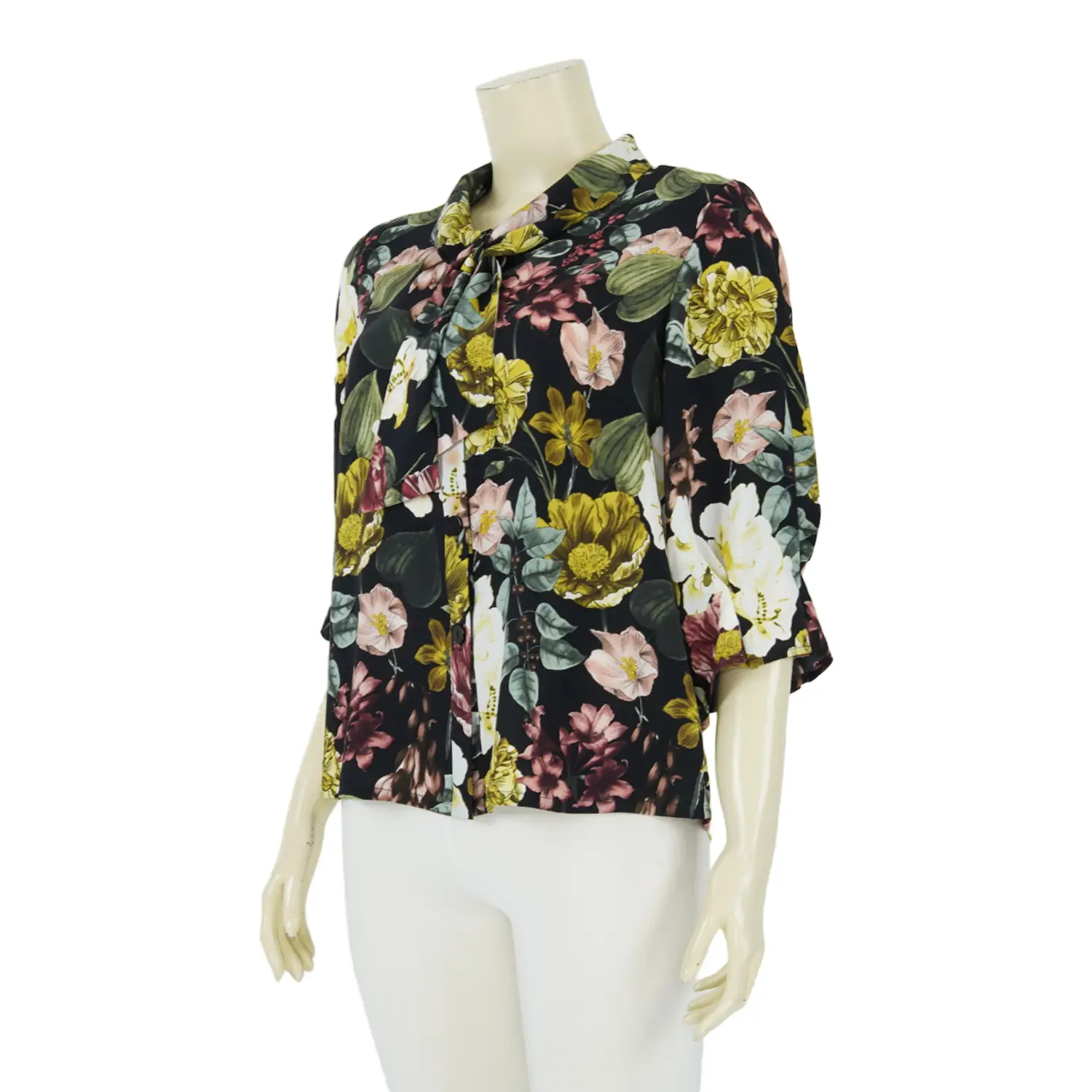 เสื้อคอกลม แต่งโบว์ แขน 3 ส่วน ผ้าพีชสกินลายดอกไม้ - Image 4