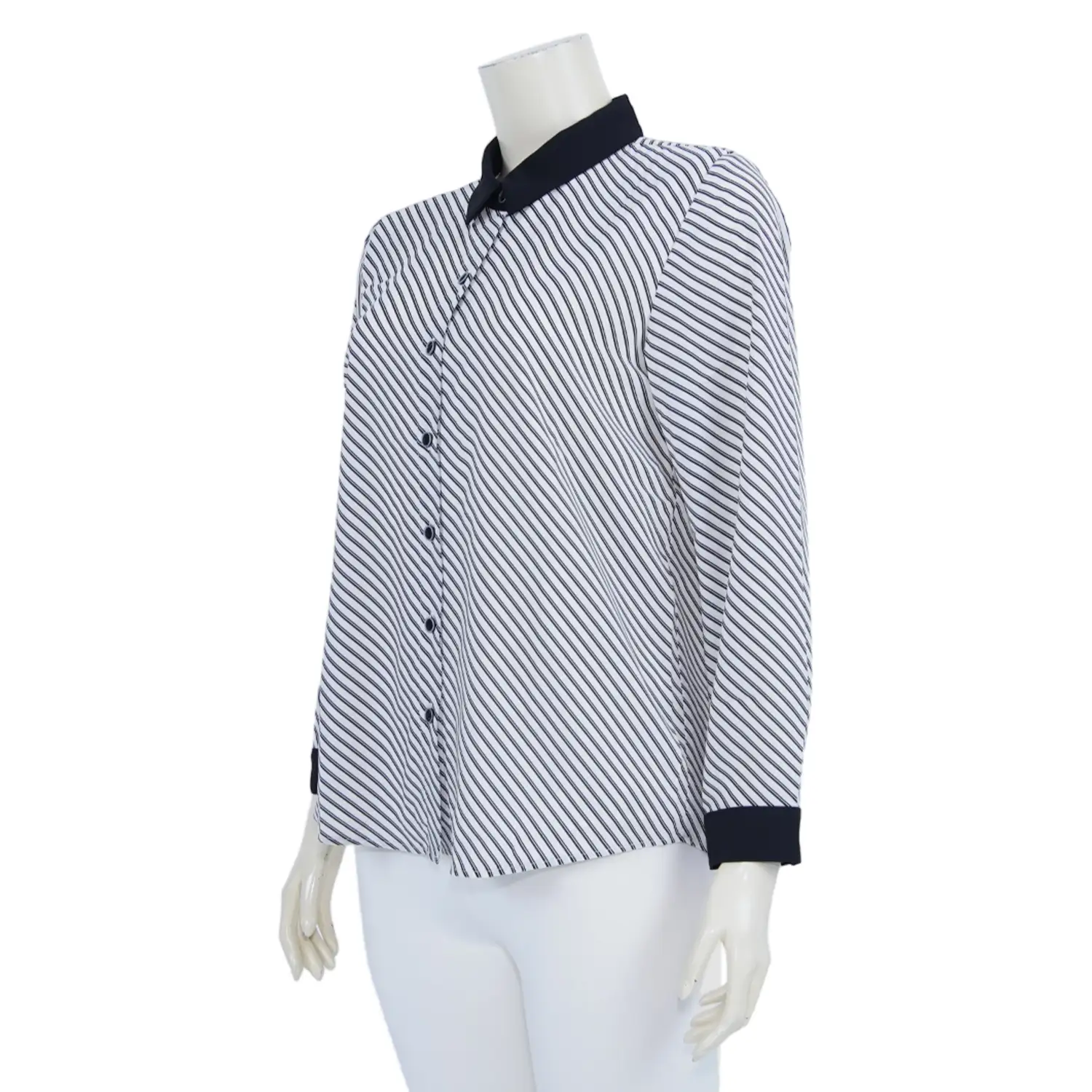 เสื้อเชิ้ต แขนยาวผ้าลายทางแนวเฉียง - Image 2