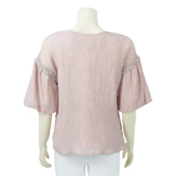 เสื้อคอกลม แขนสั้นตกแต่ง ผ้าลูกไมและมุก - Image 3
