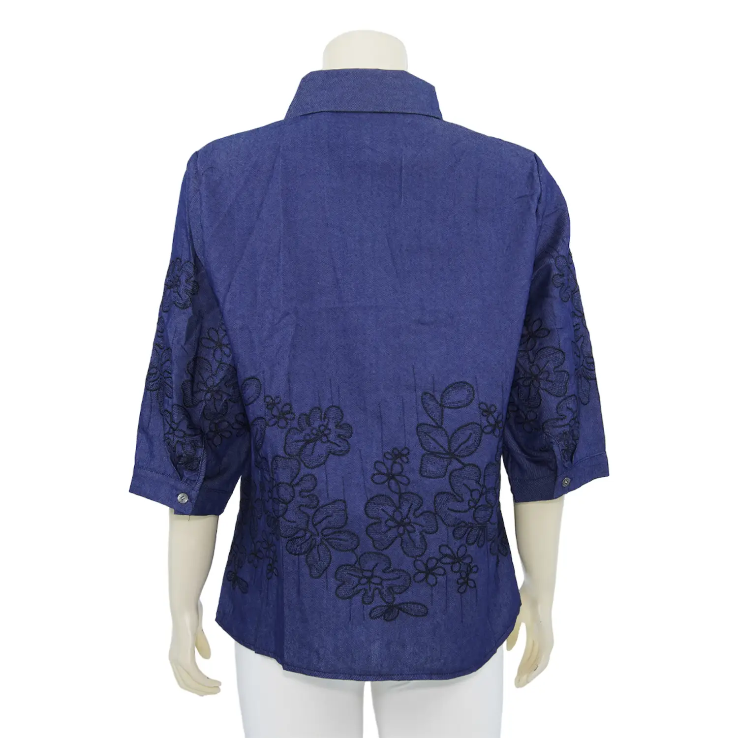 เสื้อเชิ้ต แขน 3 ส่วน ผ้ายีนส์ปักลายดอกไม้ - Image 3