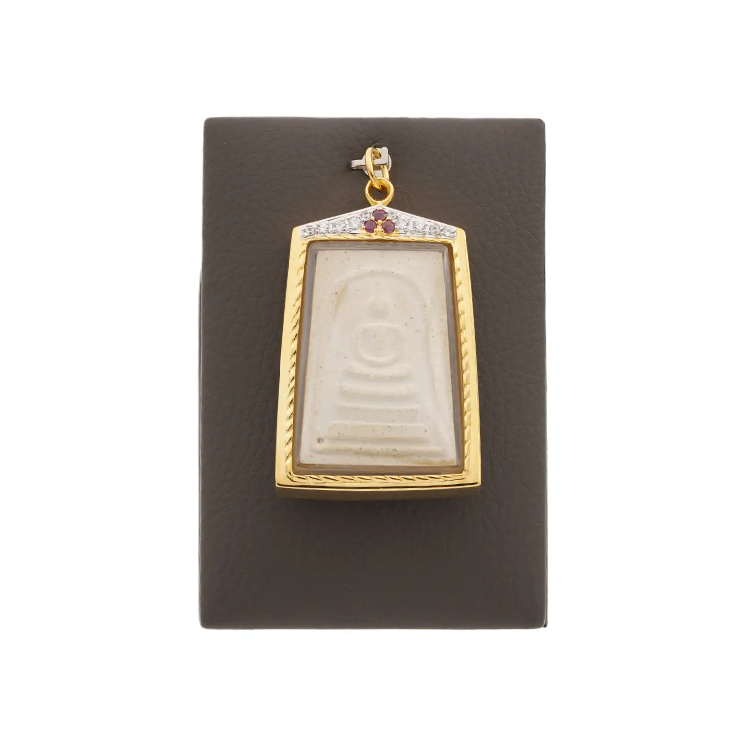 จี้พระสมเด็จเนื้อผง วัดระฆัง ปี2552 รุ่น มี เฮง รวย กรอบเงิน925 ชุบทอง18K ประดับทับทิมและเซอร์คอนสีขาว - Image 4