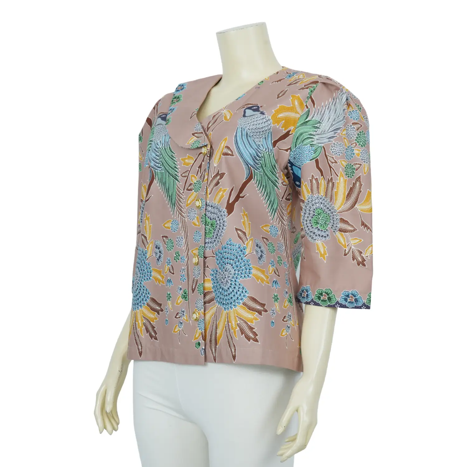 เสื้อคอวี แต่งคอปกกล้วย แขน 3 ส่วน ผ้าปาเต๊ะ ลายดอกไม้และนก - Image 3