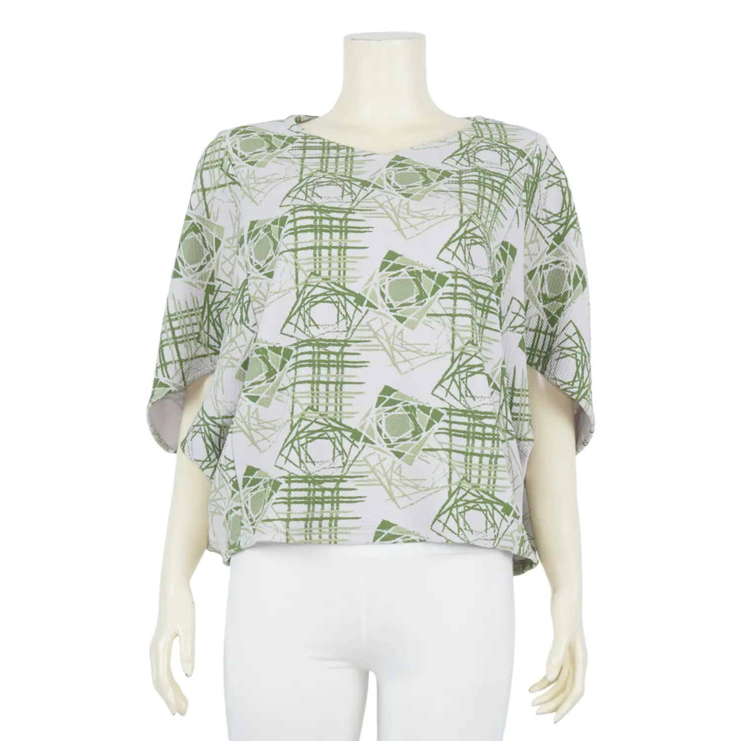เสื้อคอวีแขนปีกค้างคาว ผ้าลายกราฟิก