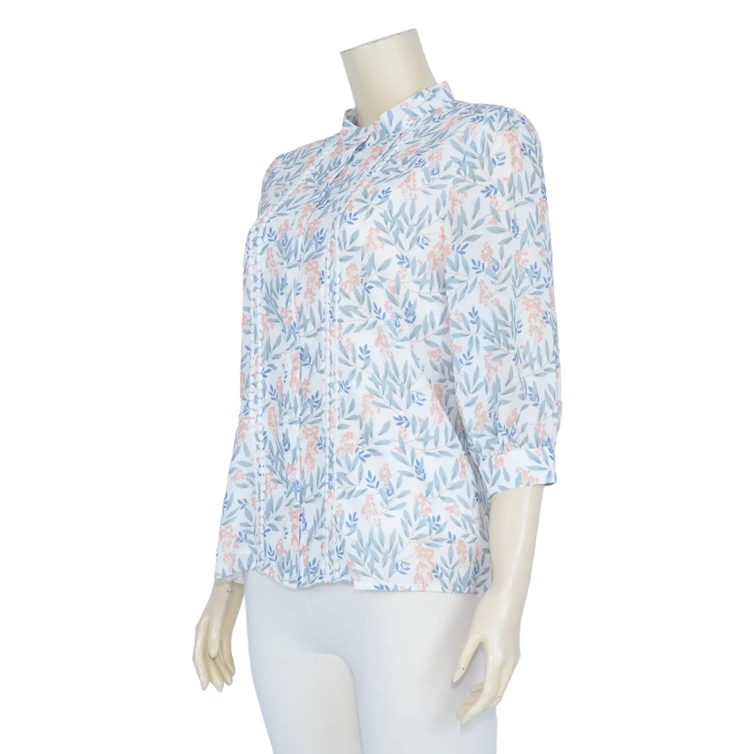 เสื้อคอกลม ตีเกล็ดแทรกเทปลูกไม้ แขน 3 ส่วน ผ้าลายบลูฟลอรัล - Image 2