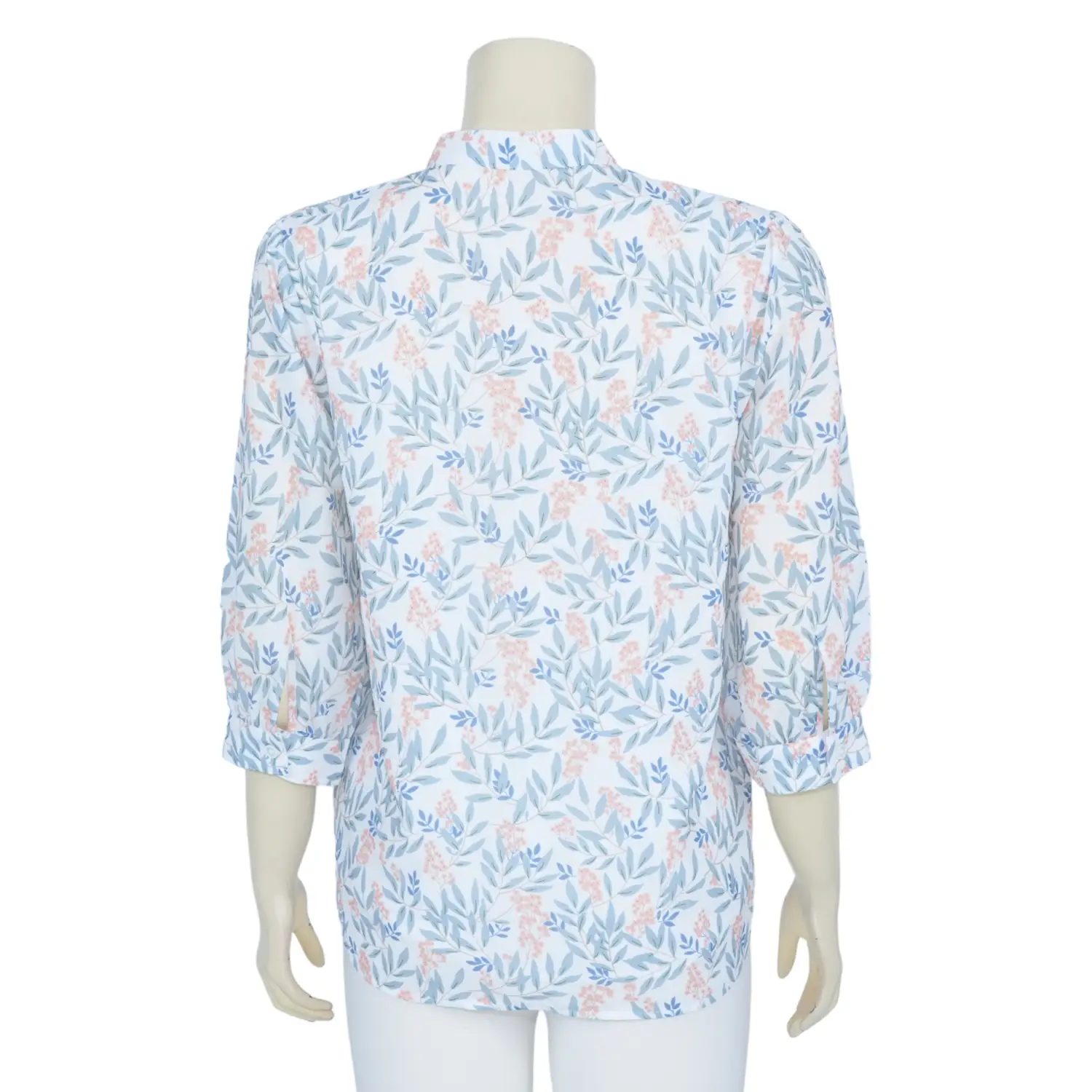เสื้อคอกลม ตีเกล็ดแทรกเทปลูกไม้ แขน 3 ส่วน ผ้าลายบลูฟลอรัล - Image 3