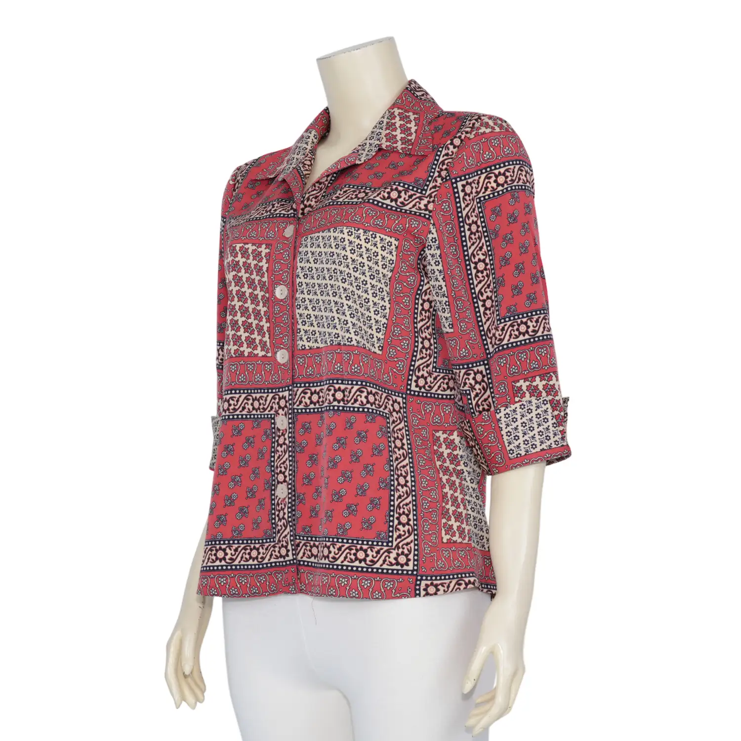 เสื้อเชิ้ต แขน 3 ส่วน ผ้าพีชสกินลายมินิฟลอรัลMIKIKO - Image 2