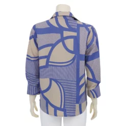 เสื้อเชิ้ต แขน 4 ส่วน ผ้าพีชสกิน ลายกราฟฟิก - Image 3