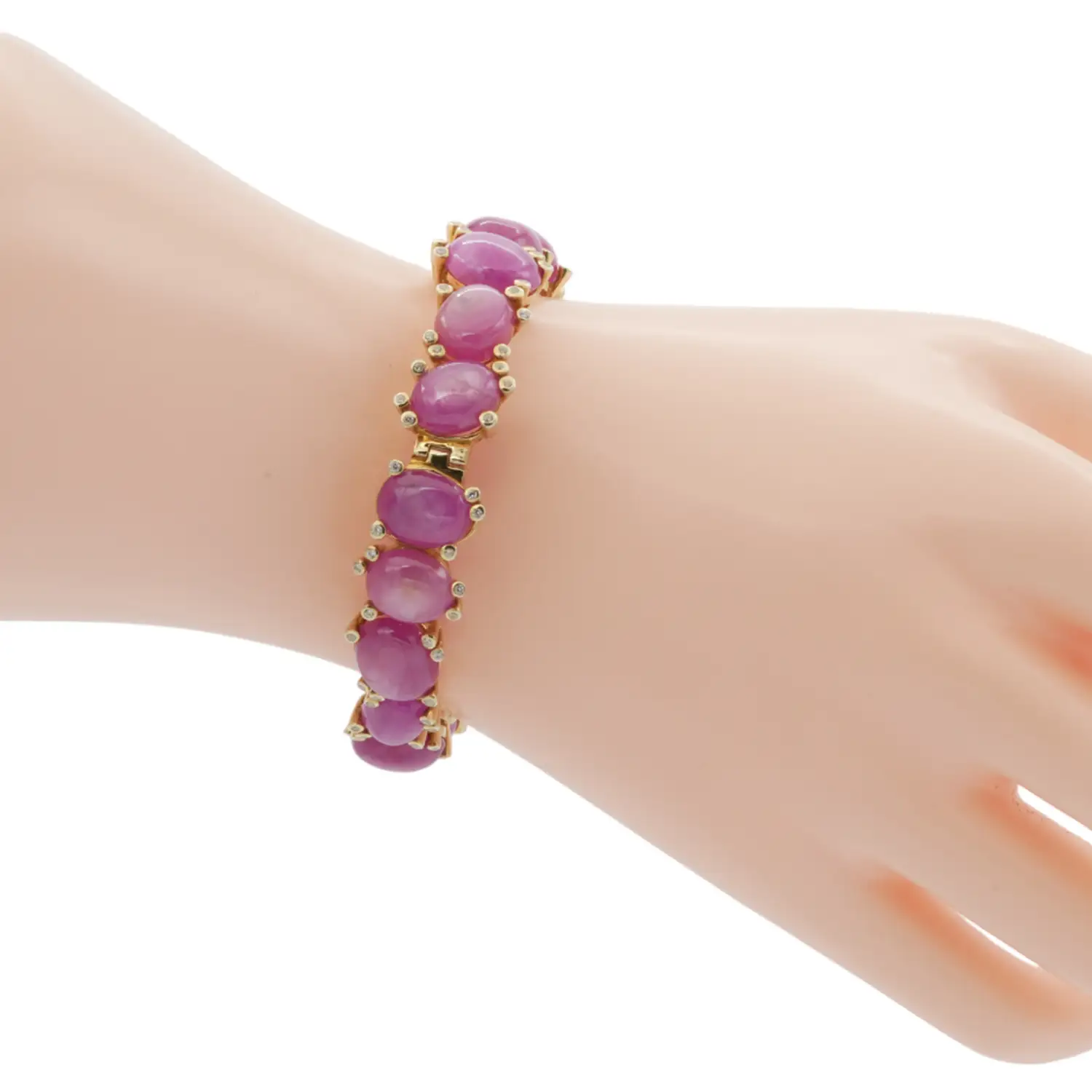 กำไลข้อมือเงิน925 ชุบทอง18K ประดับ ทับทิมเจียระไนหลังเบี้ย และเซอร์คอนสีขาว - Image 2