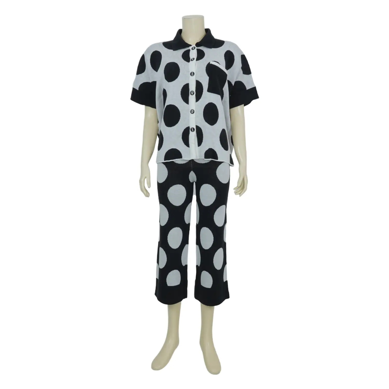 เซตโพลก้า ดอท บันนี่ เสื้อเชิ้ตและกางเกง ทรงคูลอตยาว 4 ส่วน - Image 2