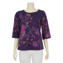 เสื้อคอกลม แขน 3 ส่วน ผ้ายืดแฟนซีสีม่วง ลายฟลอรัล