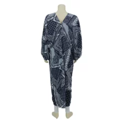 เดรสคอวี แขนพอง ลาย Navy Paisley - Image 3
