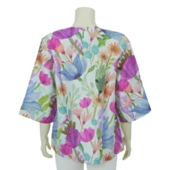 เสื้อคอกลม แขน 3 ส่วน ลายดอกไม้โทนสีน้ำ - Image 3