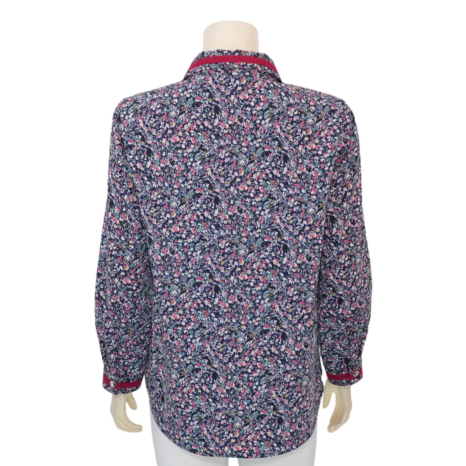 เสื้อเชิ้ต แขนยาว ผ้าพีชสกิน ลายมินิ ฟลอรัล - Image 3