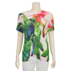 เสื้อคอกลม แขนสั้น ผ้าอัดพลีทลาย Abstract - Image 2
