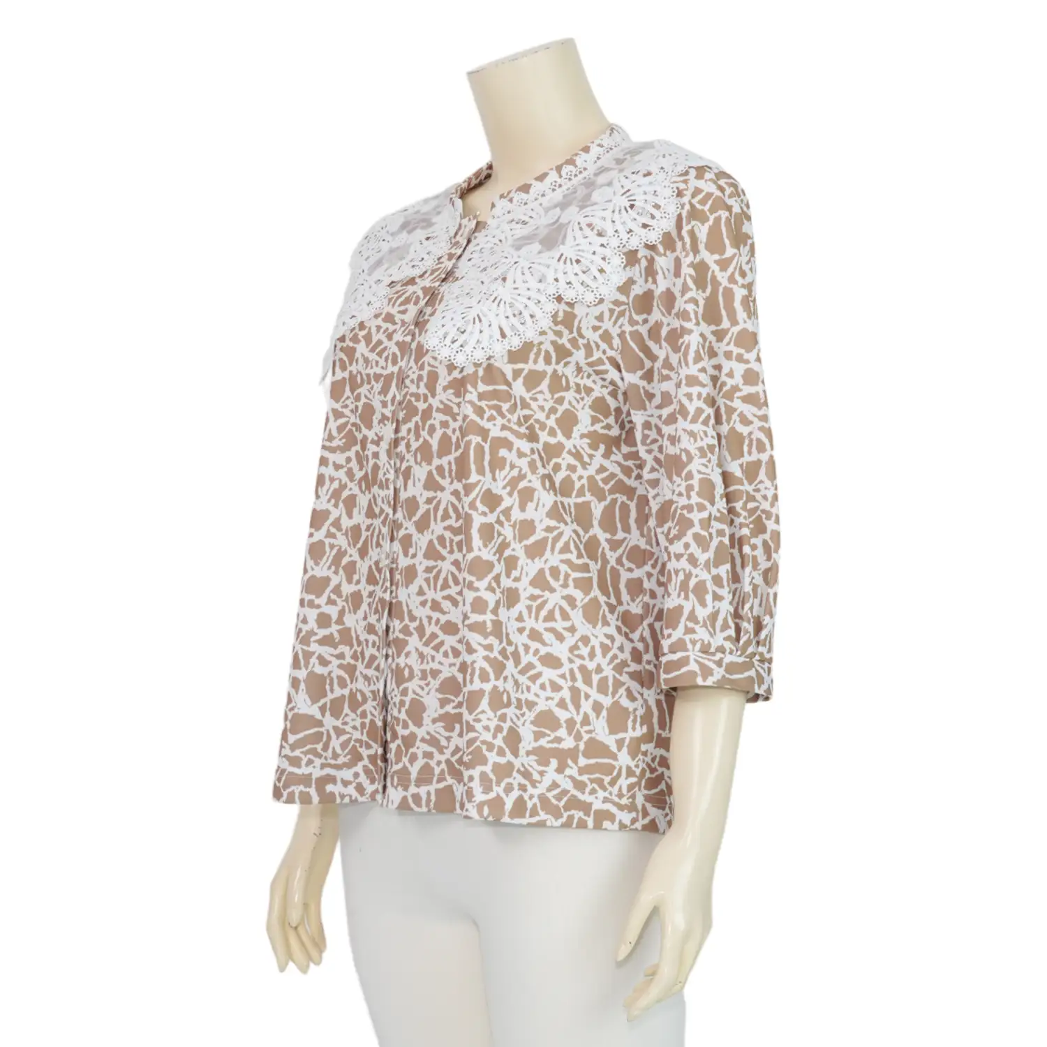 ชมพู เสื้อคอตั้ง แขน 3 ส่วน ผ้าคูชั่น แต่งผ้าลูกไม้ - Image 2
