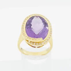 แหวนเงิน925 ชุบทอง18K ประดับแอเมทิสต์ ล้อมด้วยโทแพซสีขาว - Image 3