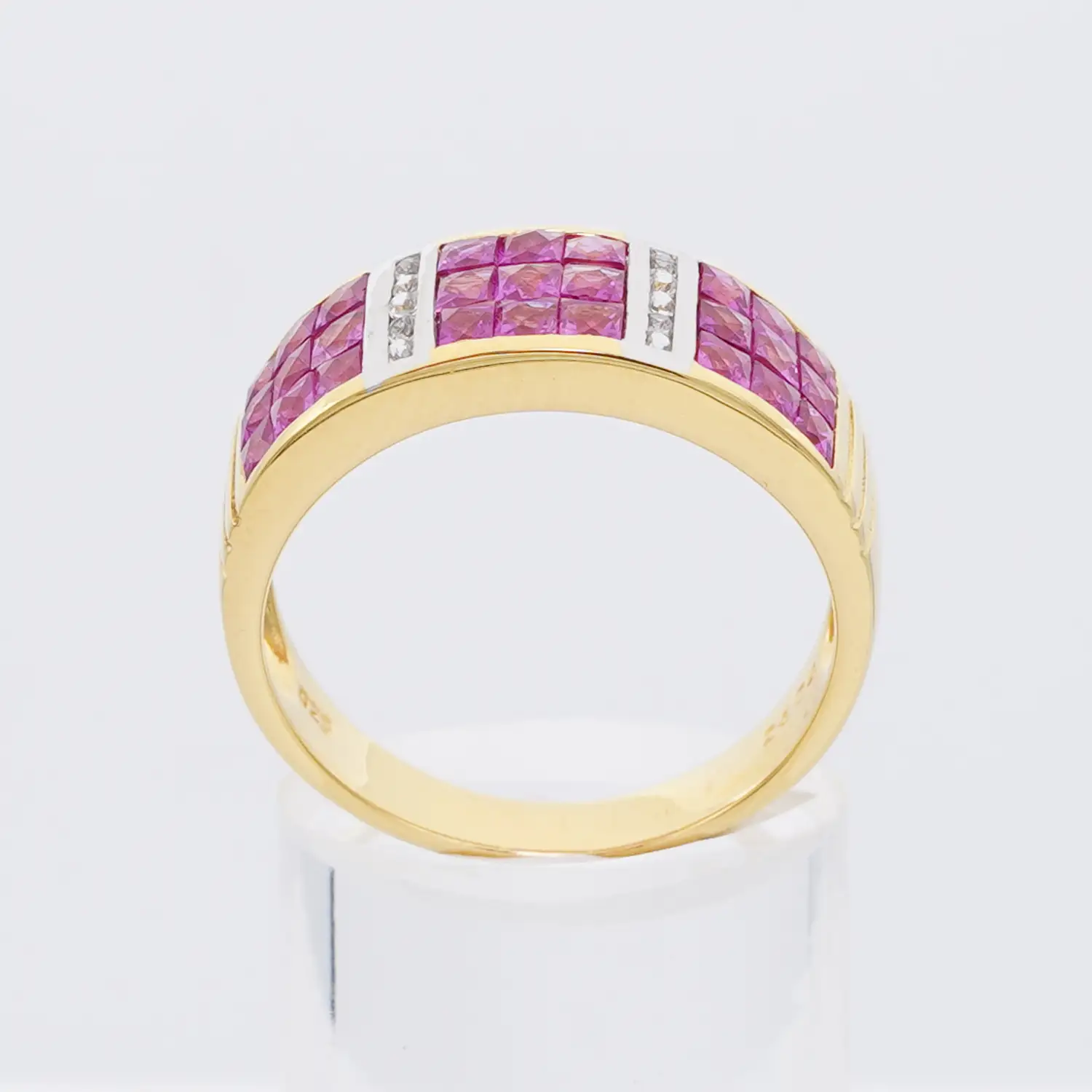 แหวนเงิน925 ชุบทอง20K ประดับทับทิม และโทแพซสีขาว - Image 3