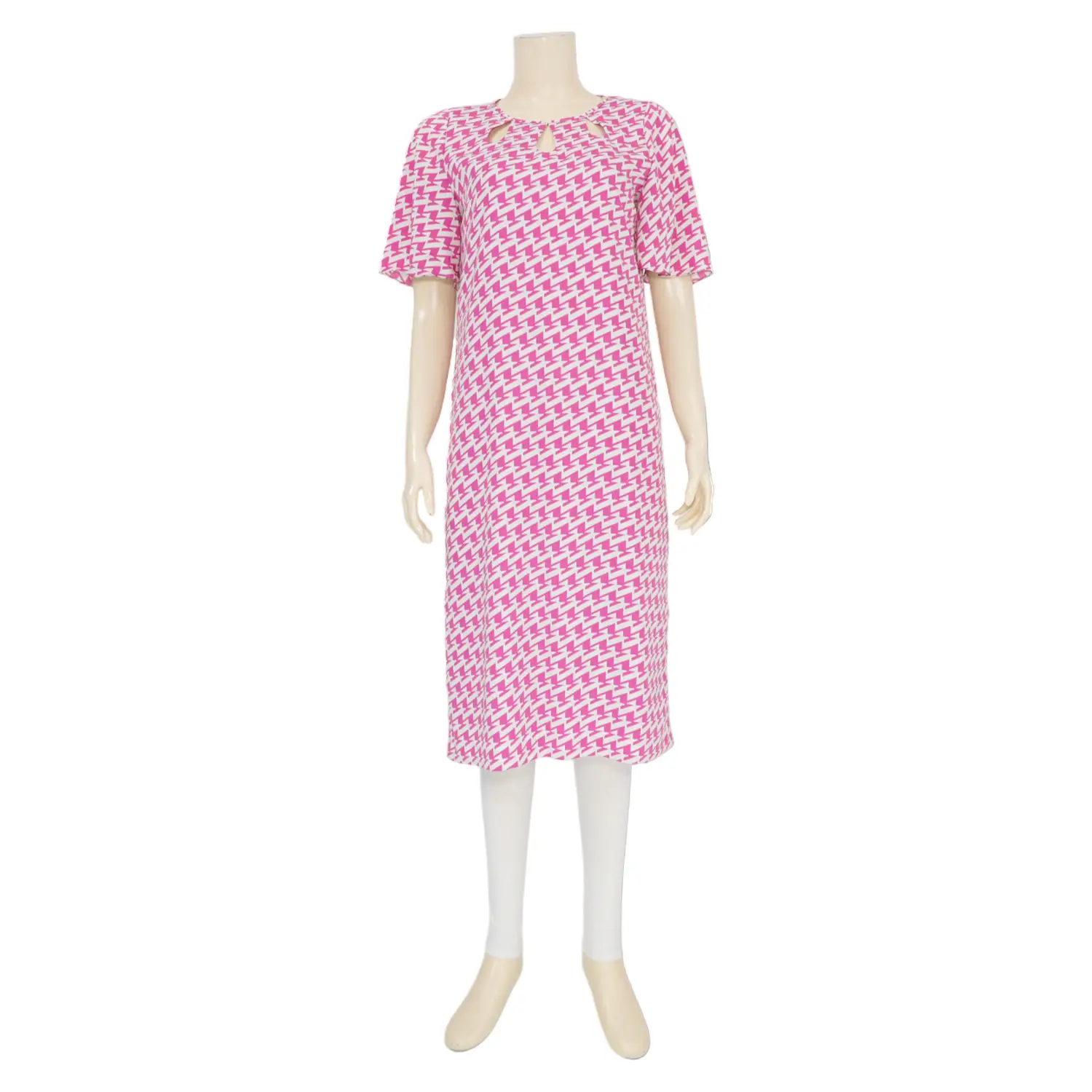 วารอนนิก้า เดรสคอกลม แขนกระดิ่ง ผ้าพีชสกินสีชมพู ลาย Houndstooth