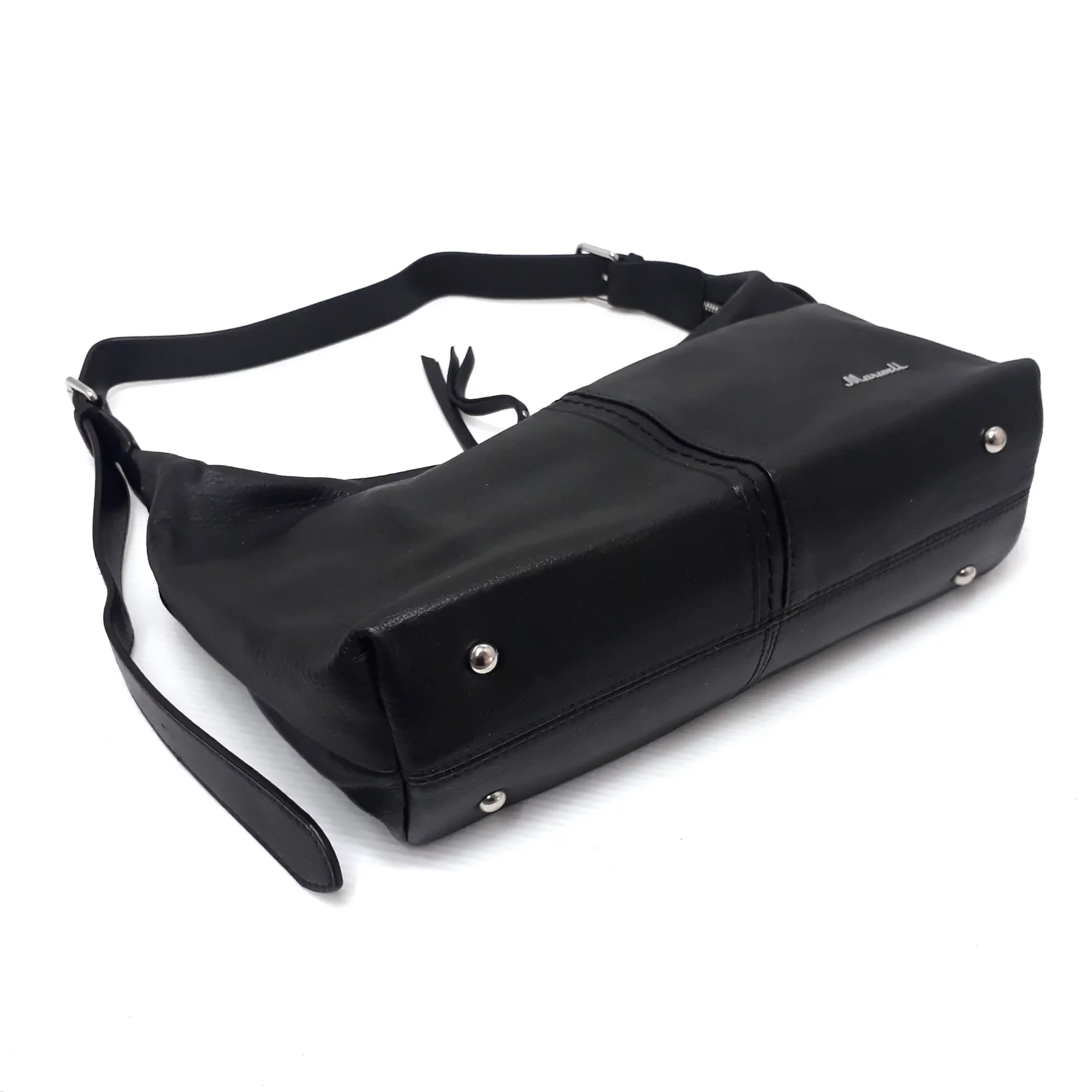 มาร์เวล กระเป๋าสะพายหนังวัว ปั๊มลายลิ้นจี่ใหญ่ ดีไซน์ Pouch Bag - Image 6