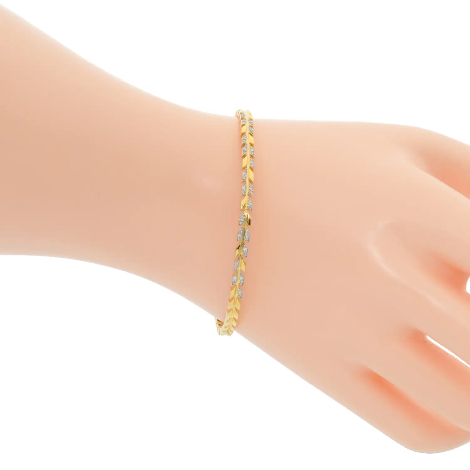 ยูนีช กำไลข้อมือเงิน925 ชุบทอง14K ประดับเพชรสีขาว ดีไซน์ใบมะกอก - Image 2