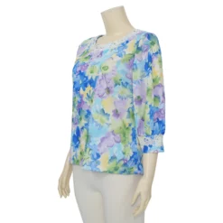 ชมพู เสื้อเบลาส์คอปาด  แขน 3 ส่วน ผ้าคูชั่นลายฟลอรัล - Image 2