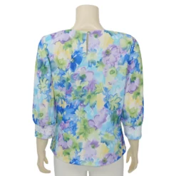 ชมพู เสื้อเบลาส์คอปาด  แขน 3 ส่วน ผ้าคูชั่นลายฟลอรัล - Image 3