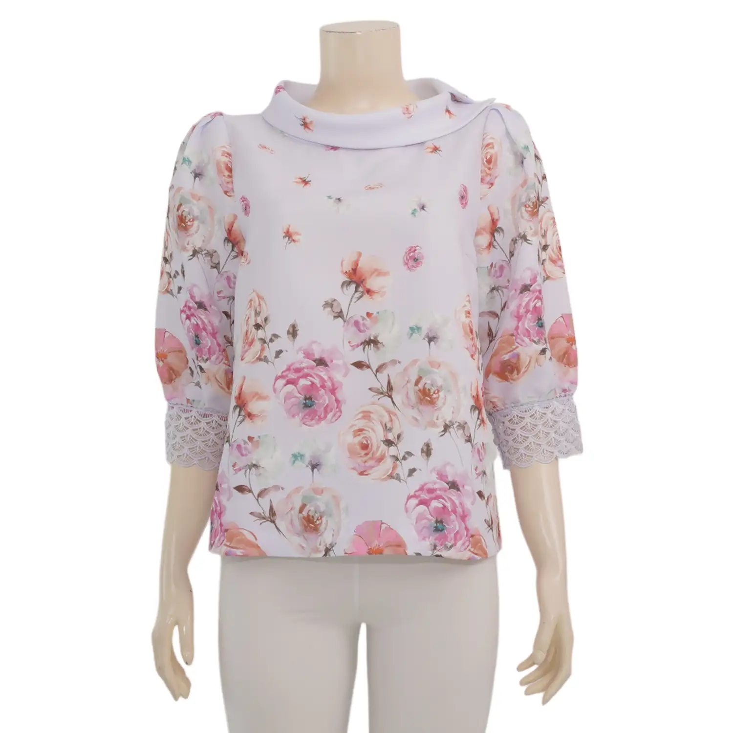 มินนะ เสื้อเบลาส์คอเต่า แขนพองยาว 3 ส่วน ลายฟลอรัล