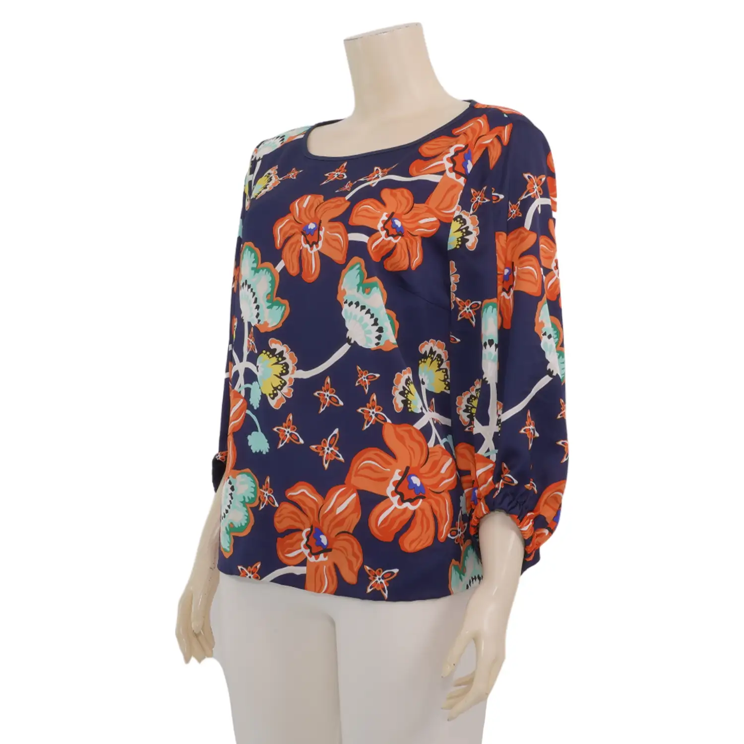 เบคกี้ รัสเซล เสื้อเบลาส์คอปาด แขนพองยาว 5 ส่วน ผ้าซาตินลายดอกไม้ - Image 2