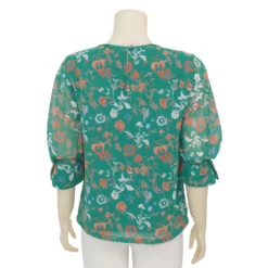 มิกิโกะ เสื้อเบลาส์คอกลม แขนพองยาว 3 ส่วน ผ้าชีฟองสีเขียว ลายฟลอรัล - Image 3