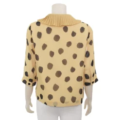 อะมิร่า เสื้อเบลาส์คอกลม แขน 3 ส่วน ลาย Polka Dot แต่งผ้าพลีทรอบคอ - Image 3