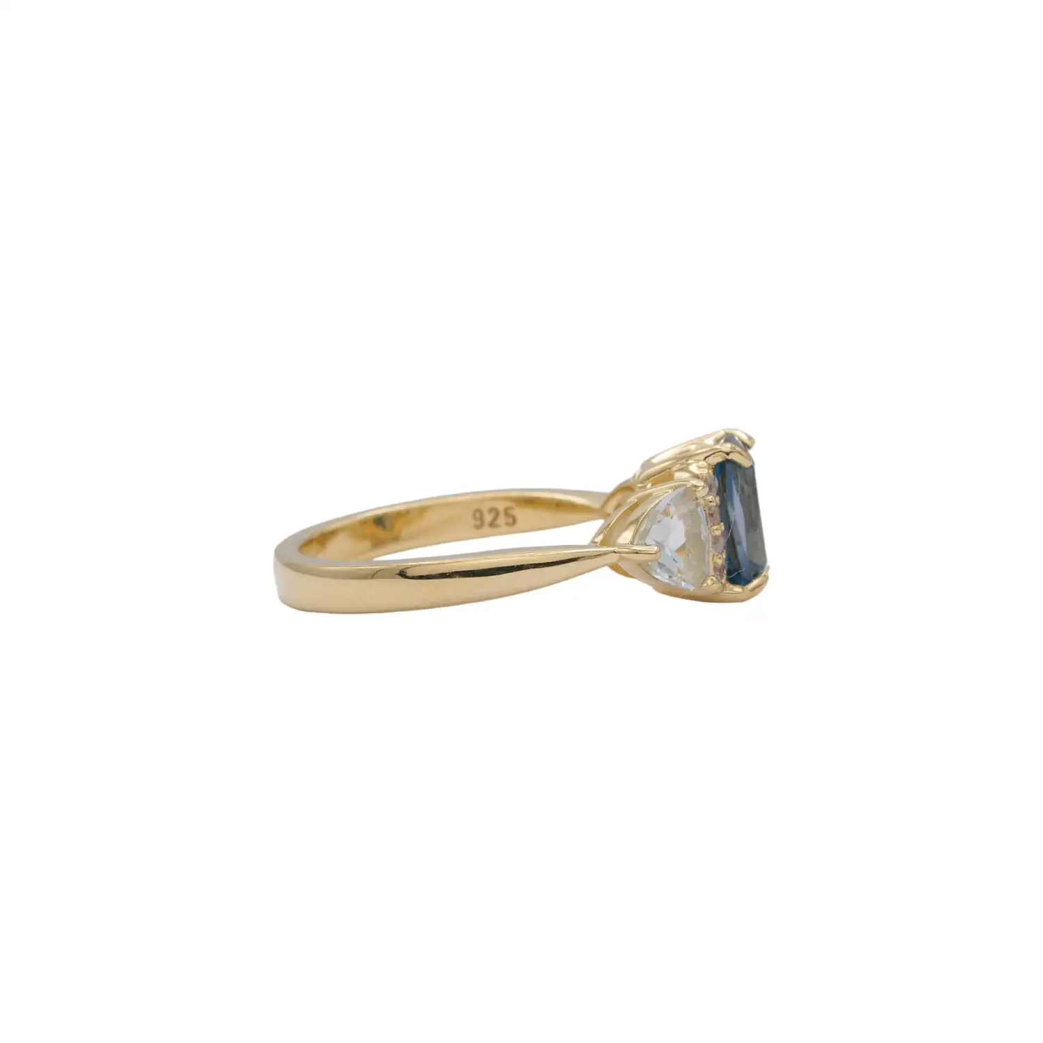 กลิทซ์ จิวเวล แหวนเงิน925 ชุบทอง18K ดีไซน์ Three Stone Ring ประดับลอนดอน บลู โทแพซ, อะความารีนและโทแพซสีขาว - Image 3