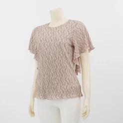 มิกิโกะ เสื้อเบลาส์คอกลม แขนระบาย ผ้าแฟนซีพลีท - Image 2