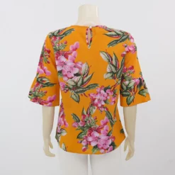 มิกิโกะ เสื้อเบลาส์คอกลม แขนระบายเสริมจับจีบ ผ้าลายดอกไม้ - Image 3