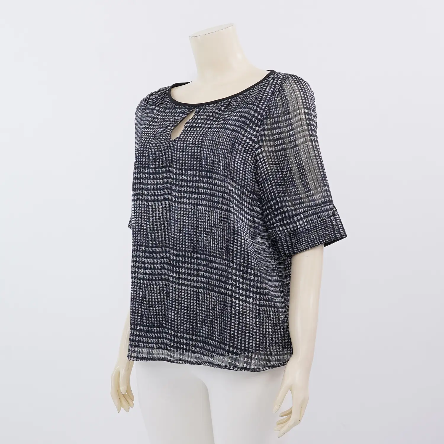 มิกิโกะ เสื้อเบลาส์คอปาด แขน 3 ส่วน ผ้าชีฟองแฟนซี - Image 2