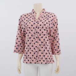 มิกิโกะ เสื้อเบลาส์คอตั้ง แขน 3 ส่วน  ผ้าจันจีรา 