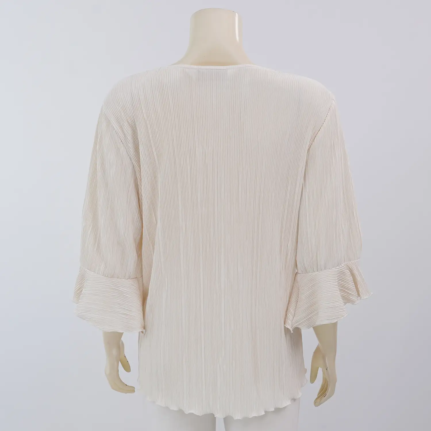 มิกิโกะ เสื้อเบลาส์คอปาด แขนกระบอกยาว 3 ส่วน ผ้าพลีทแฟนซี - Image 3